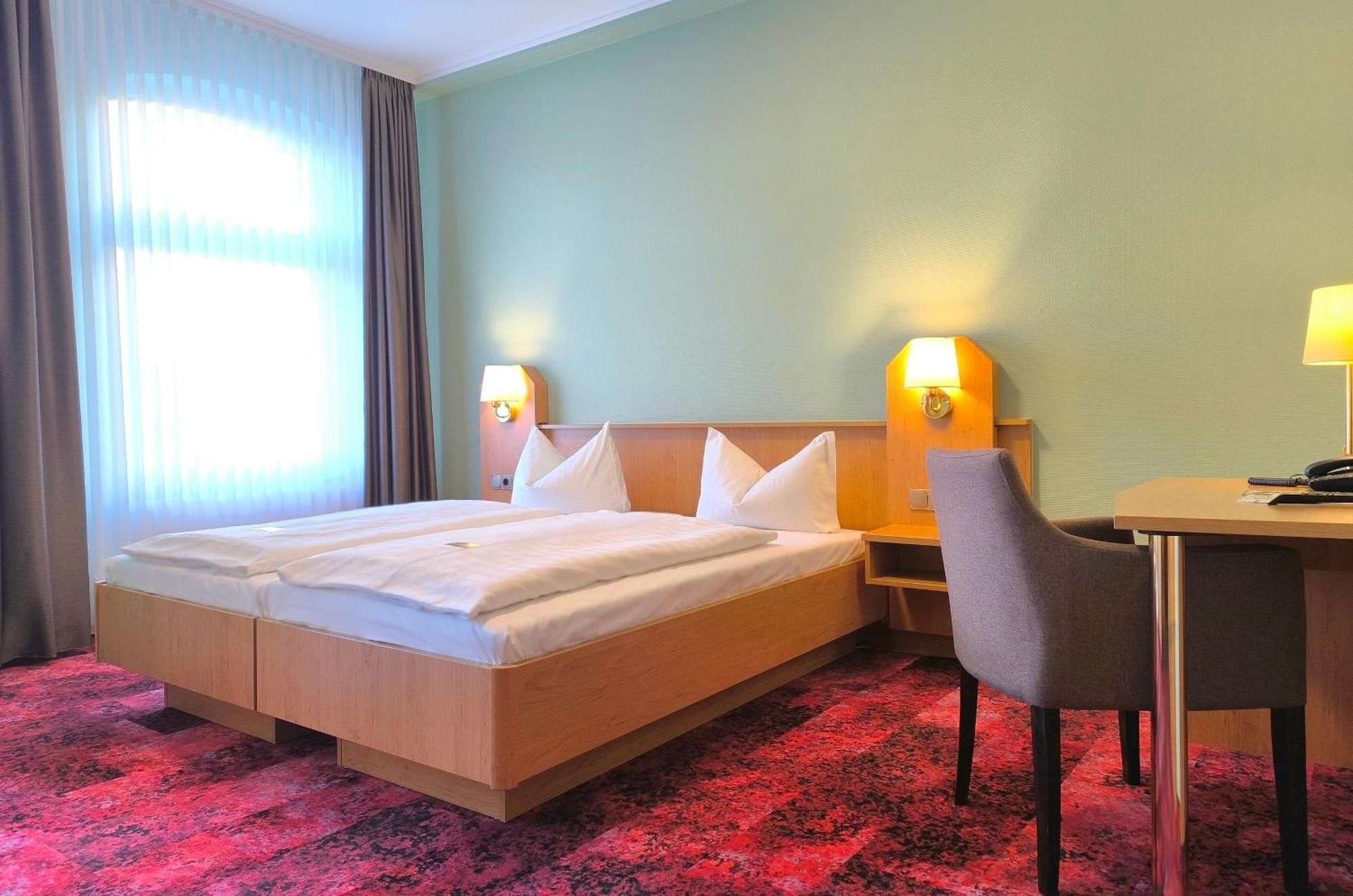 Hotel Burgas Stassfurt Exterior photo